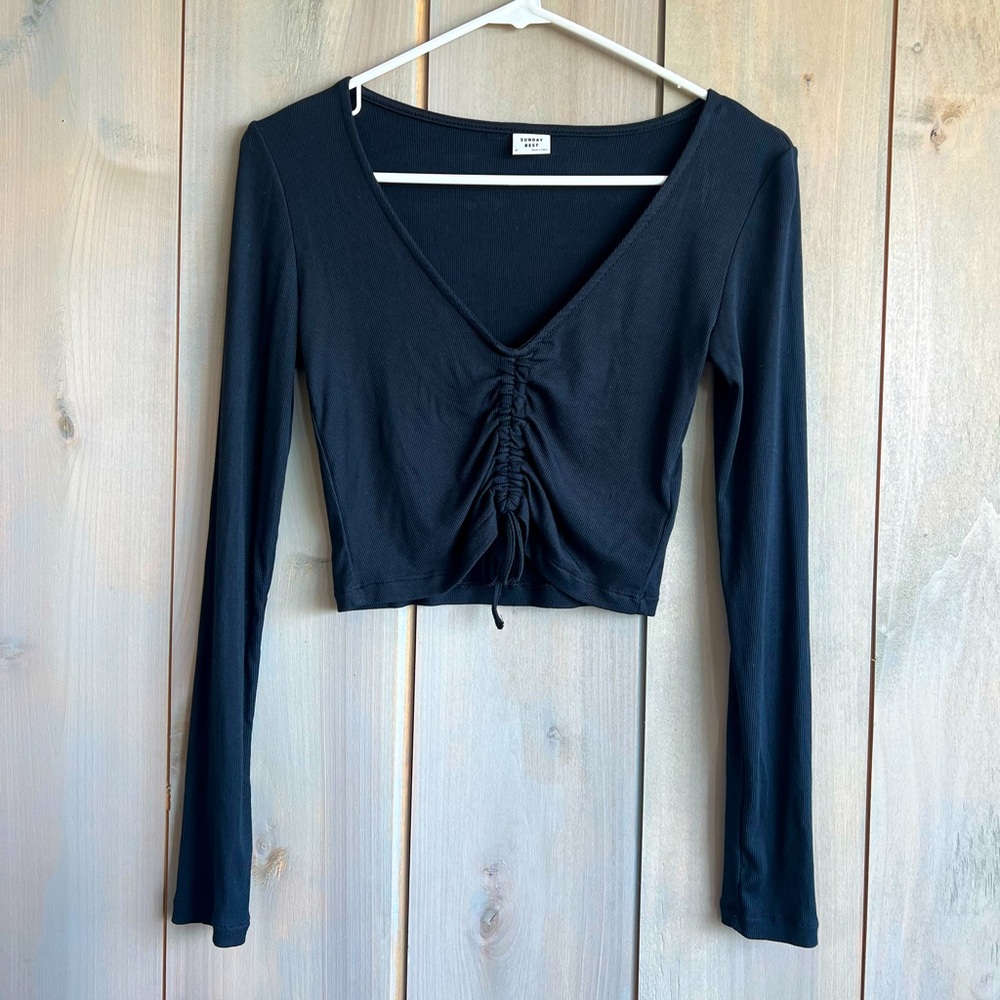 Aritzia Cropped Long Sleeve Shirt